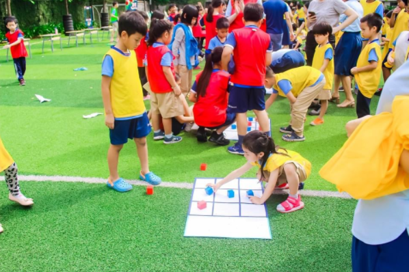 “Học” đối với học sinh trường SenTia lại là một “trò chơi” khám phá.